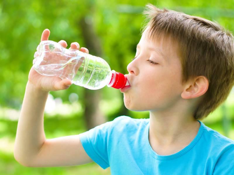 What children should drink... water