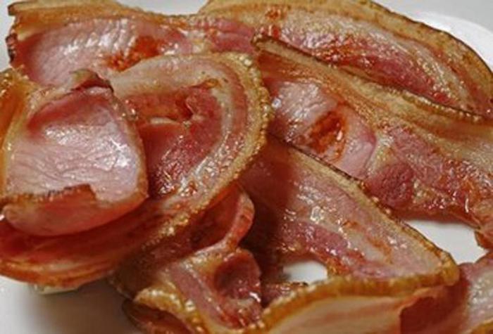 O bacon tem muitas calorias